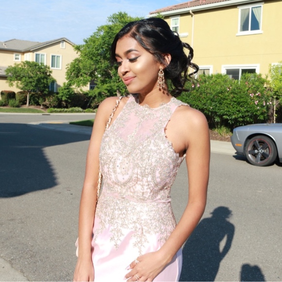 Prom dress - Picture 2 of 5